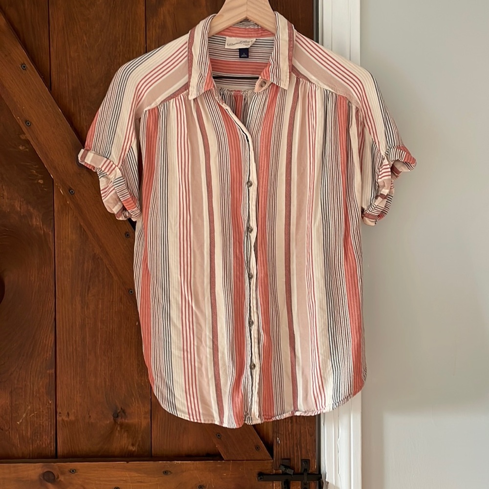 Universal Thread Short Sleeved Button down